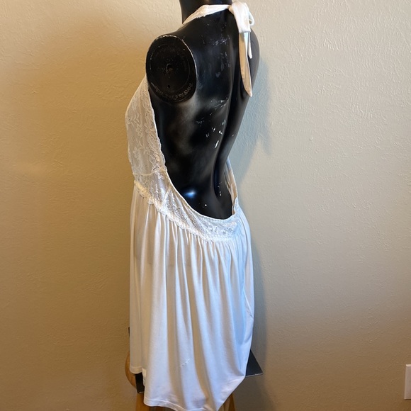 White 3x/18 - Hips & Curves Halter Baby Doll City Chic Collection - Picture 4 of 16